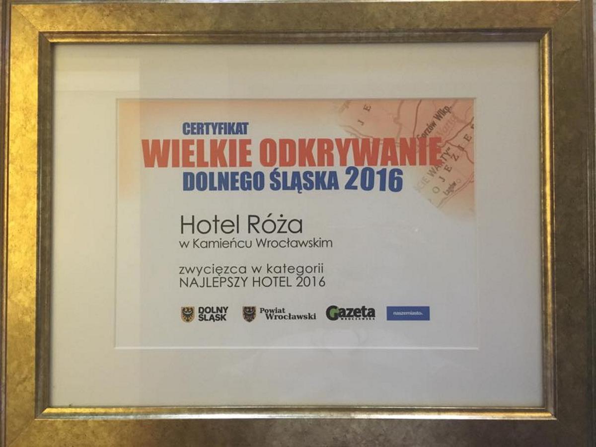 Hotel Roza Kamieniec Wroclawski 외부 사진